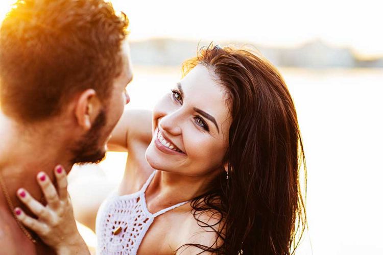 Signs A Woman Is Attracted To You Online — 9 Ways To Know