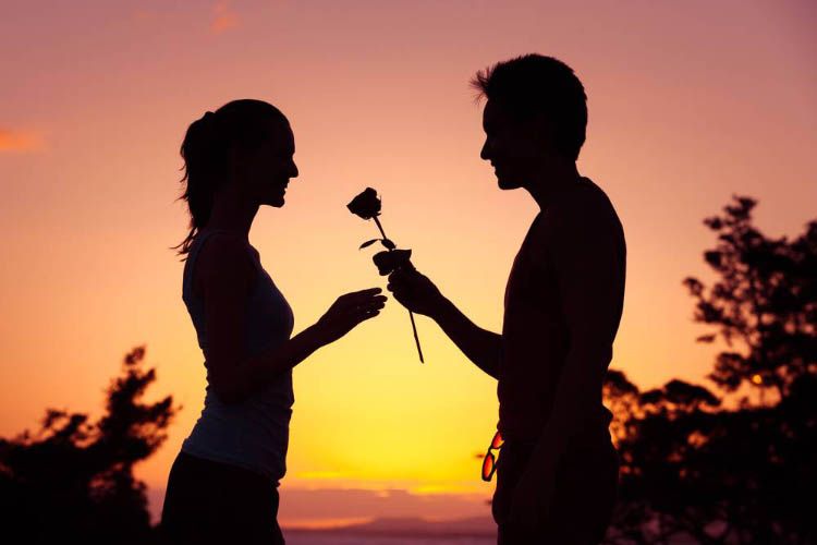 22 Cheap First Date Ideas That Will Get You The Second Date And Blow Her Mind!